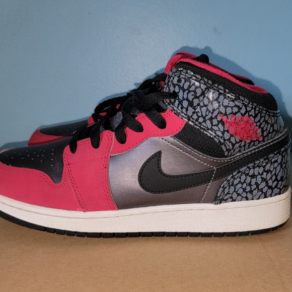 Nike Jordan 1 Mid Dark Gray Legion Red 6.5Y - Picture 3 of 9